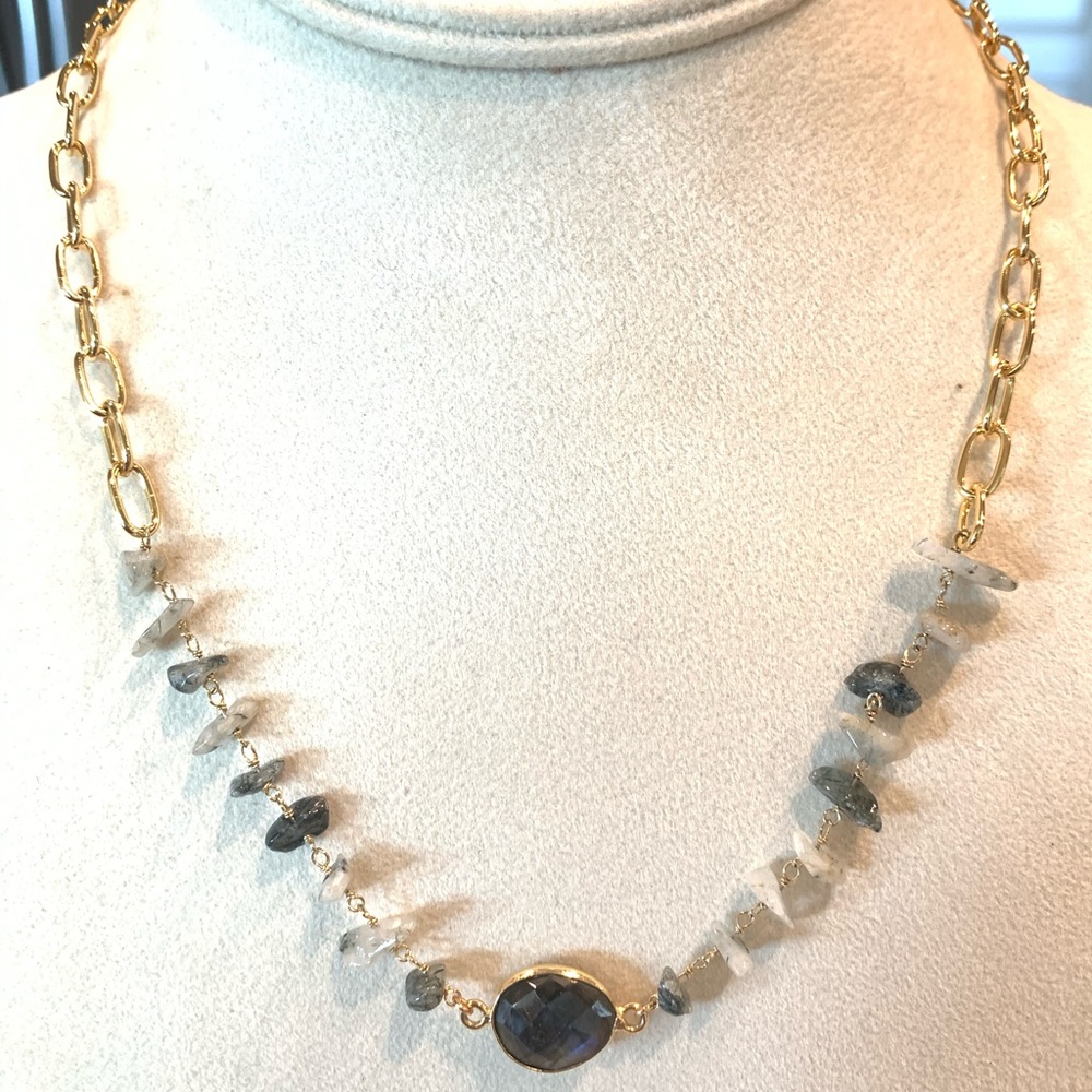 Gold Link Crystal Scattered chain